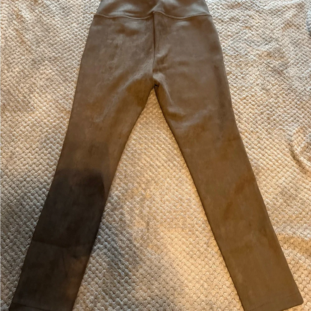 Andrew Marc Faux Suede Pull-On Leggings Taupe Brown (Size Small) ✨ - Picture 7 of 7